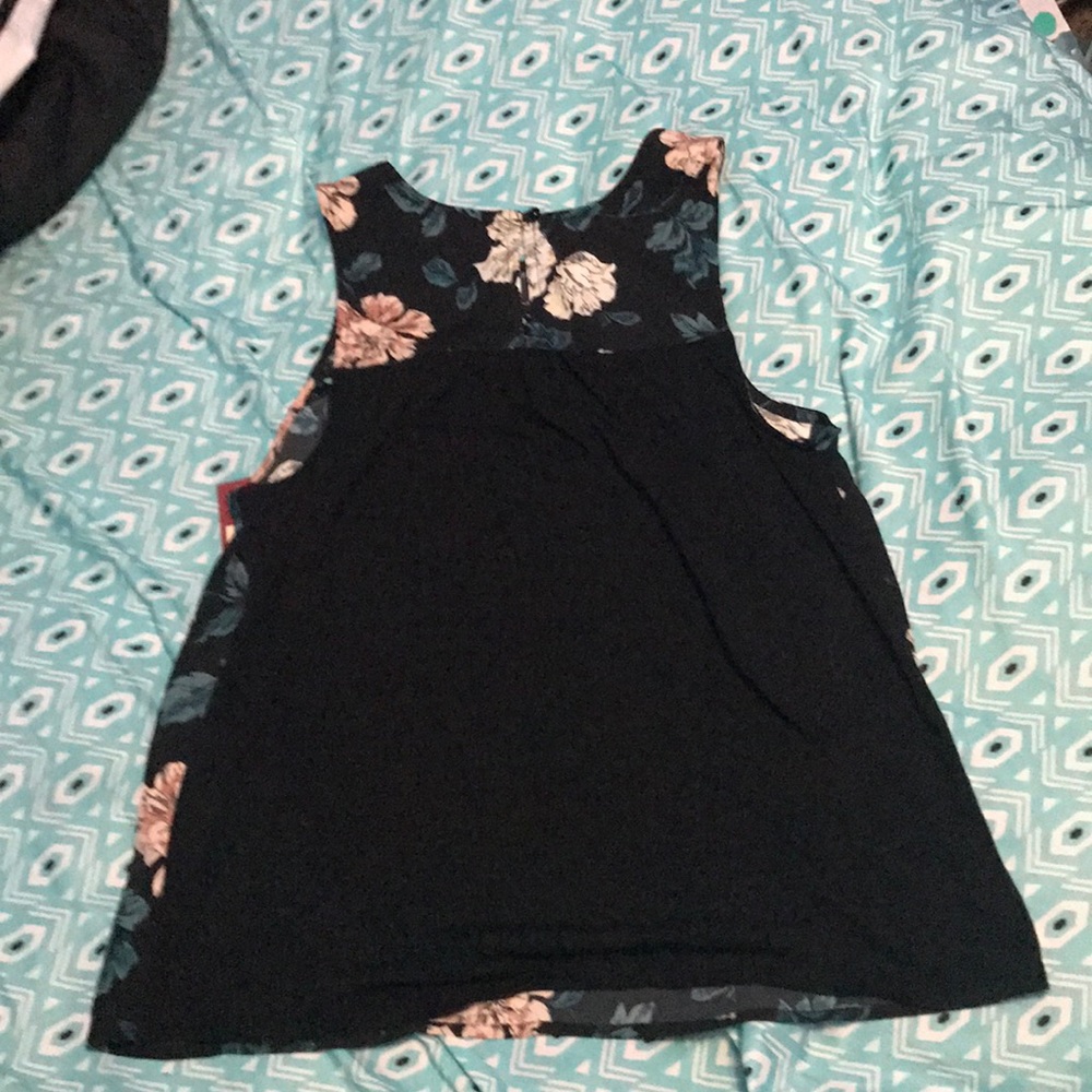 Floral blouse - Picture 3 of 4